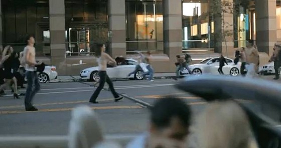 BMW : Quand la firme bavaroise expose discrètement ses autos dans un clip !