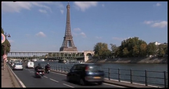 A Paris en IQ, on dépasse les taxis, à Paris en jogging pas sur qu’on dépasse les IQ…  (vidéo)