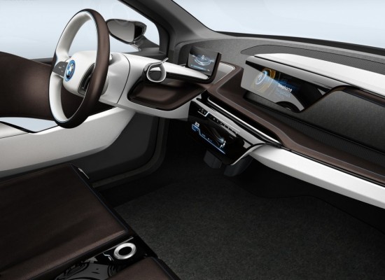 BMW i3 Concept 2011 11d 550x400 BMW i3 Concept   (vidéos)