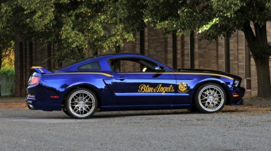 FordustangBlueAngelsEdition 03 560x313 Ford Mustang Blue Angels Edition : Only one     (vidéo) 