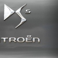 DS5.211 200x200 Citroën DS5 : Quelques infos et une belle galerie 