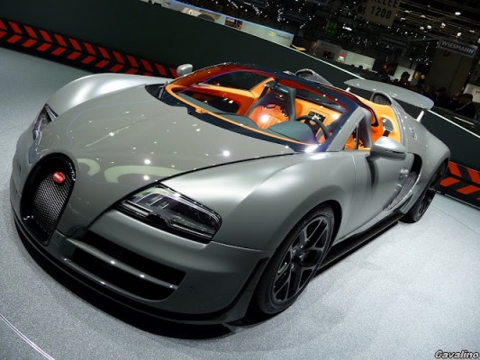 Bugatti Veyron Grand Sport Vitesse 25 533x400 Bugatti Veyron Grand Sport Vitesse : A plus de 400, cheveux au vent ! 