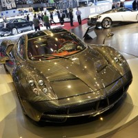 Huayra.11 200x200 Pagani Automobili : Carbon Edition, Genève et Genèse de lHuayra  (vidéo)