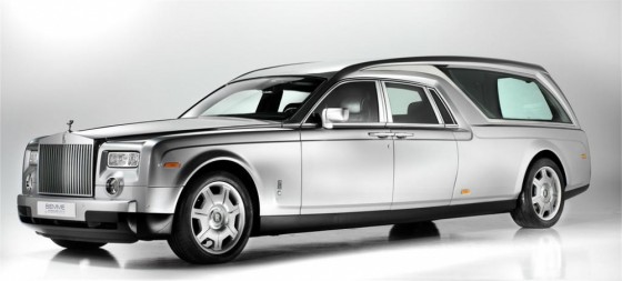 Rolls Royce Phantom corbillard.1 560x253 Rolls Royce Phantom B12 : Pour faire un dernier voyage dans le luxe, la calme et la volupté