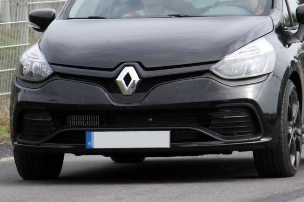 Renault Clio RS 2013 : La voilà sans camouflage