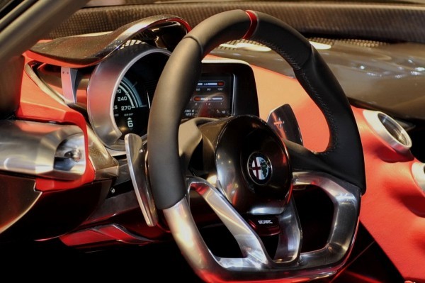 Alfa Romeo 4C : Tiendrait-on la planche de bord du modèle de série ?