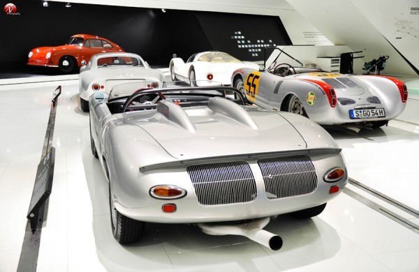 DSC 0684 600x390 Visite au Musée Porsche de Stuttgart !