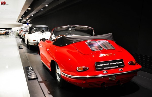 DSC 0700 600x384 Visite au Musée Porsche de Stuttgart !