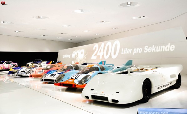 DSC 0750 600x368 Visite au Musée Porsche de Stuttgart !