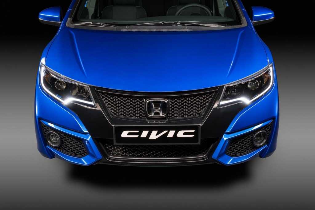 Honda news - Page 3 Honda-Civic-restylée-2015.4